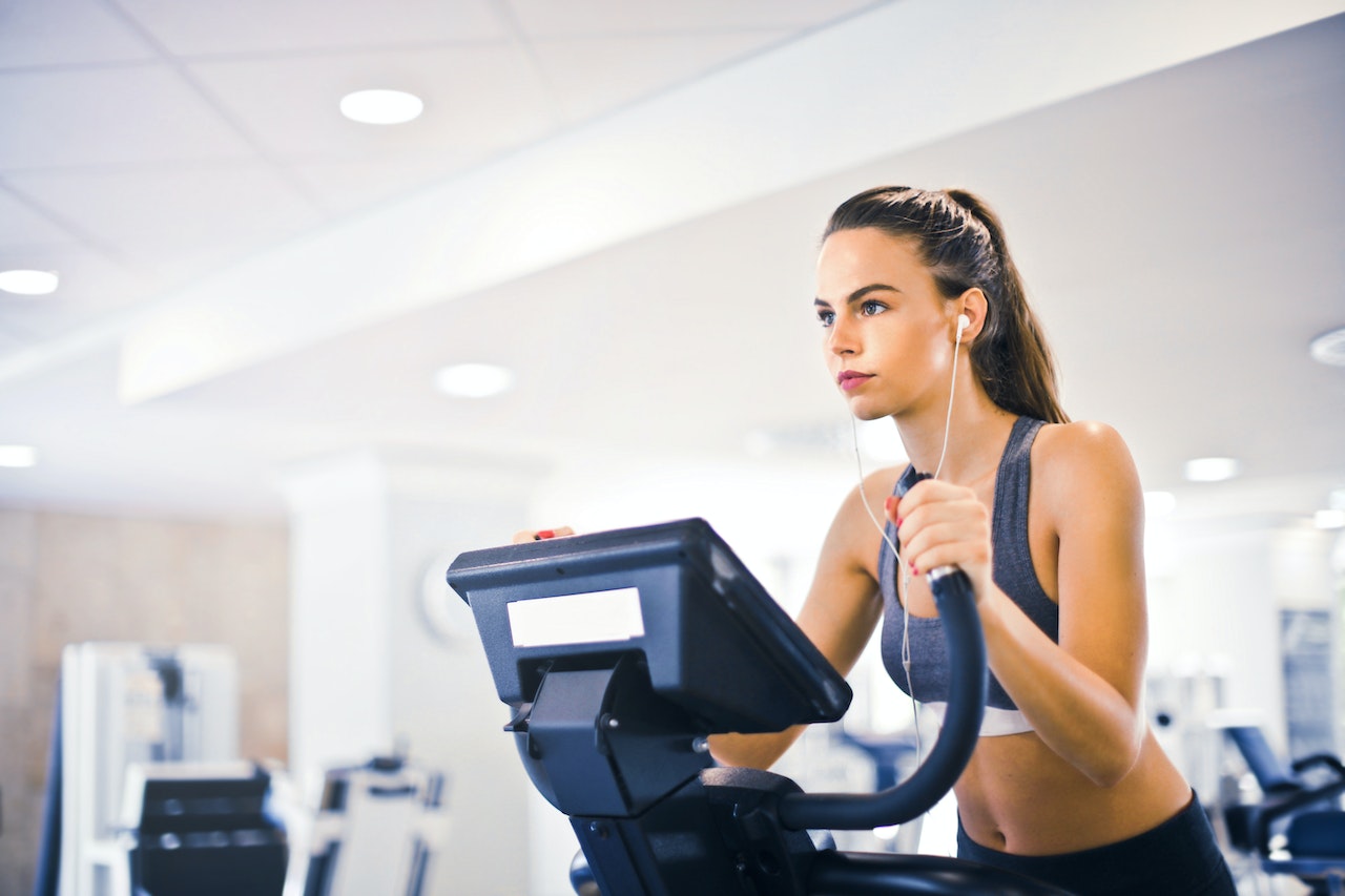 Female Fitness Influencer