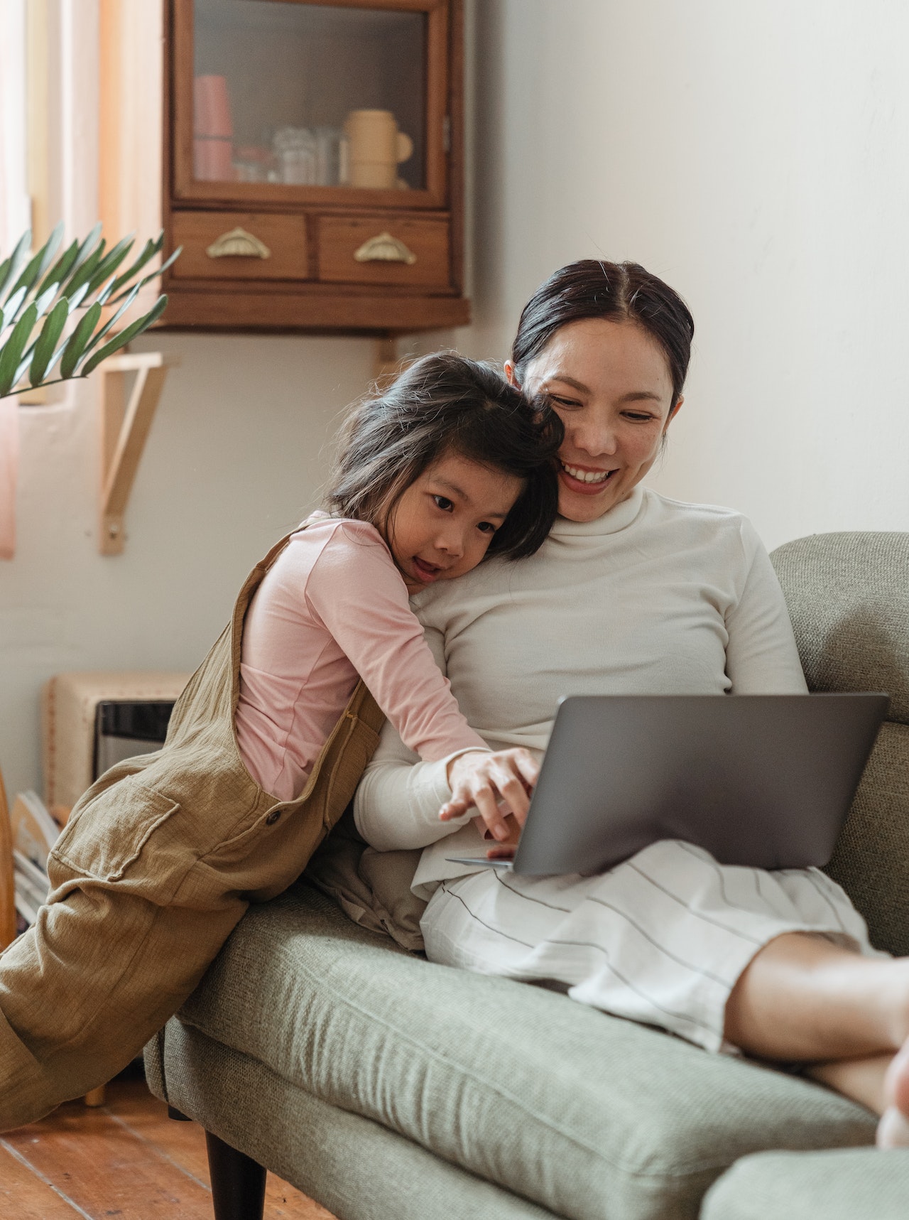 Mom Influencer Surabaya